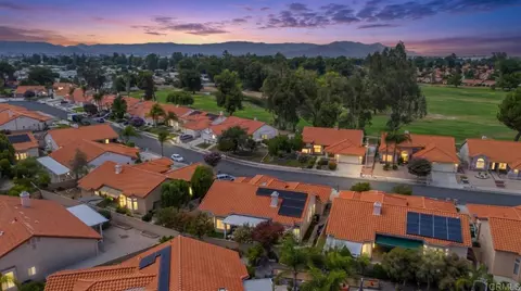 View/Area - 1999 Pecan Tree St, Hemet, CA 92545 photo 3 of 6