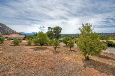 Exterior - 24940 Abalar Way, Ramona, CA 92065 photo 3 of 7
