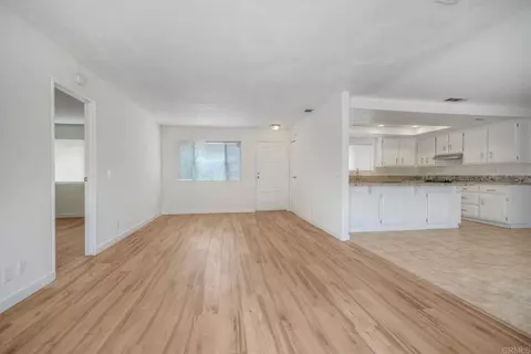 Living - 24940 Abalar Way, Ramona, CA 92065 photo 3 of 6