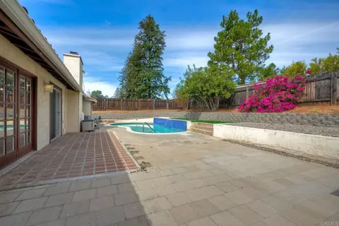 Exterior - 24940 Abalar Way, Ramona, CA 92065 photo 6 of 7