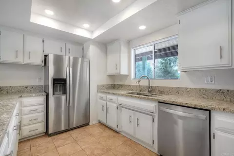 Kitchen - 24940 Abalar Way, Ramona, CA 92065 photo 3 of 3