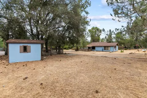 Exterior - 28930 Oak Ln, Pine Valley, CA 91962 photo 8 of 14