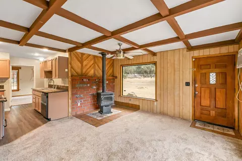 Living - 28930 Oak Ln, Pine Valley, CA 91962 photo 1 of 6