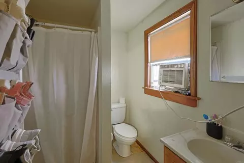 Bath - 1437 Shasta Way, Boulevard, CA 91905 photo 4 of 4