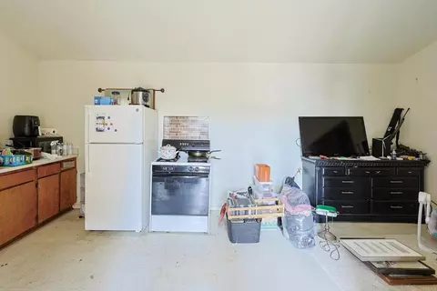 Kitchen - 1437 Shasta Way, Boulevard, CA 91905 photo 4 of 4