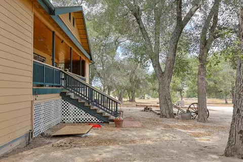 Exterior - 1437 Shasta Way, Boulevard, CA 91905 photo 6 of 19