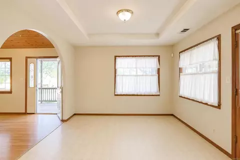 Living - 1437 Shasta Way, Boulevard, CA 91905 photo 4 of 6
