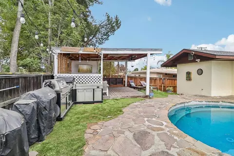 Exterior - 9535 Lakeview Dr, La Mesa, CA 91942 photo 2 of 13