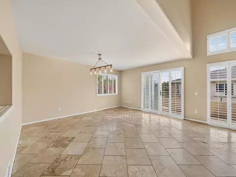 Living - 553 Hygeia, Encinitas, CA 92024 photo 5 of 16