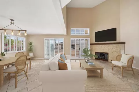 Living - 553 Hygeia, Encinitas, CA 92024 photo 1 of 16