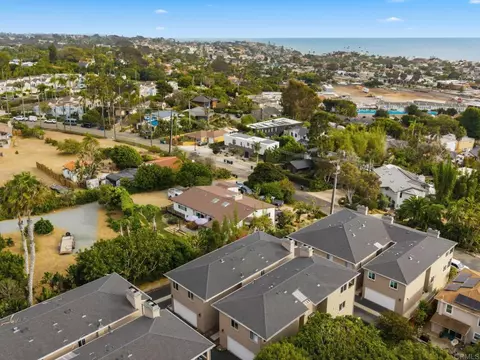 View/Area - 553 Hygeia, Encinitas, CA 92024 photo 2 of 7