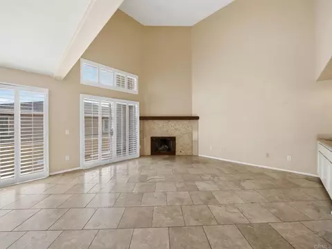 Living - 553 Hygeia, Encinitas, CA 92024 photo 10 of 16