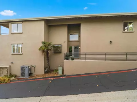 Exterior - 553 Hygeia, Encinitas, CA 92024 photo 3 of 12