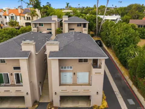View/Area - 553 Hygeia, Encinitas, CA 92024 photo 4 of 7