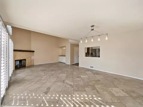 Living - 553 Hygeia, Encinitas, CA 92024 photo 8 of 16