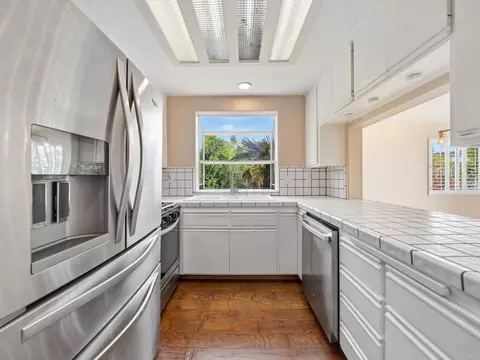 Kitchen - 553 Hygeia, Encinitas, CA 92024 photo 1 of 4