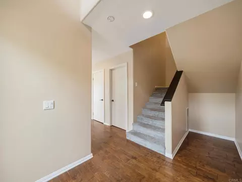 Entry Way - 553 Hygeia, Encinitas, CA 92024 photo 3 of 3