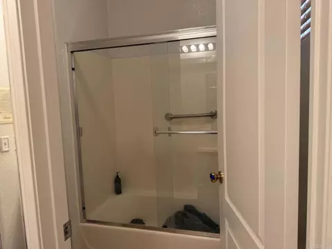 Bath - 715 Marsopa Dr, Vista, CA 92081 photo 2 of 6