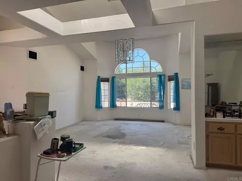 Living - 715 Marsopa Dr, Vista, CA 92081 photo 3 of 6