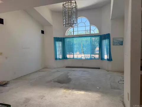 Living - 715 Marsopa Dr, Vista, CA 92081 photo 5 of 6