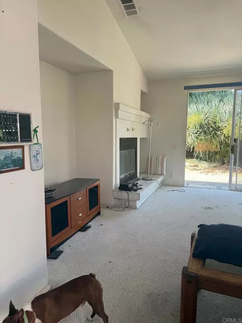Living - 715 Marsopa Dr, Vista, CA 92081 photo 2 of 6