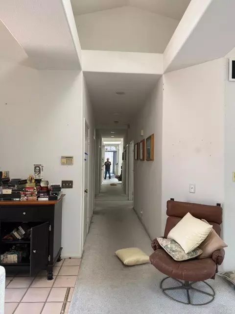 Entry Way - 715 Marsopa Dr, Vista, CA 92081 photo 6 of 7