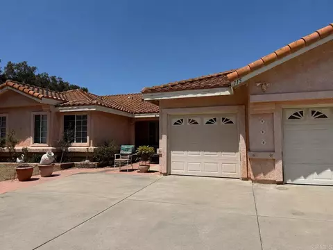 Exterior - 715 Marsopa Dr, Vista, CA 92081 photo 2 of 2