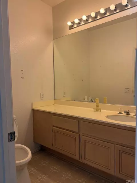 Bath - 715 Marsopa Dr, Vista, CA 92081 photo 1 of 6