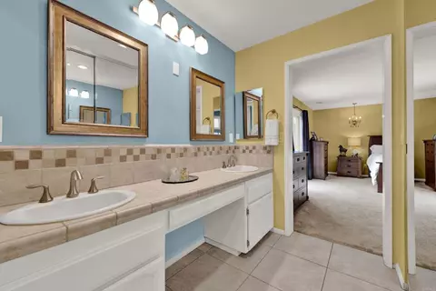 Bath - 1402 Big Red Rd, Alpine, CA 91901 photo 5 of 6