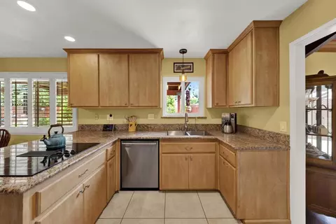 Kitchen - 1402 Big Red Rd, Alpine, CA 91901 photo 2 of 3