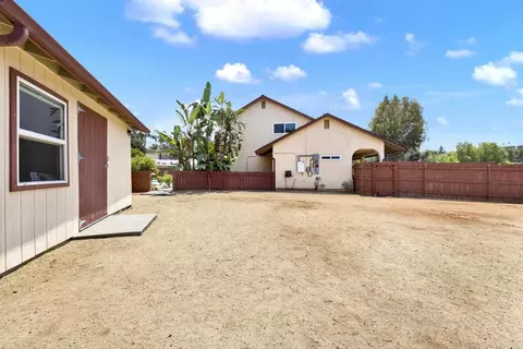 Exterior - 1402 Big Red Rd, Alpine, CA 91901 photo 19 of 23
