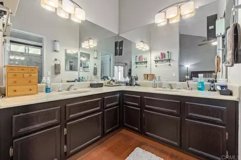 Bath - 346 Hunter Ct, Alpine, CA 91901 photo 1 of 3