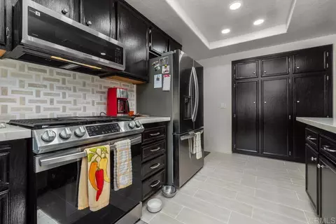 Kitchen - 346 Hunter Ct, Alpine, CA 91901 photo 5 of 5