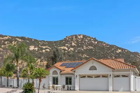 Exterior - 346 Hunter Ct, Alpine, CA 91901 photo 2 of 8
