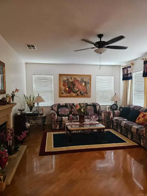 Living - 1142 Pacifica Ave, Chula Vista, CA 91913 photo 3 of 3