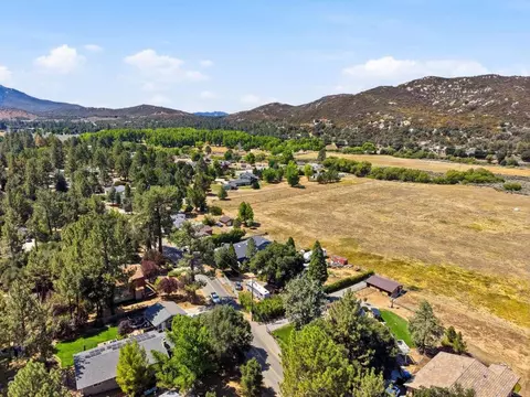 View/Area - 8218 Valley View Trl, Pine Valley, CA 91962 photo 5 of 6