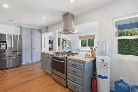 Kitchen - 8218 Valley View Trl, Pine Valley, CA 91962 photo 5 of 8