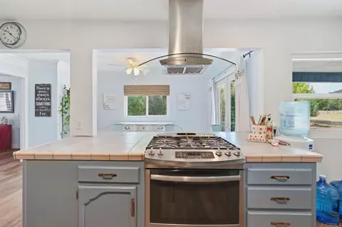 Kitchen - 8218 Valley View Trl, Pine Valley, CA 91962 photo 7 of 8