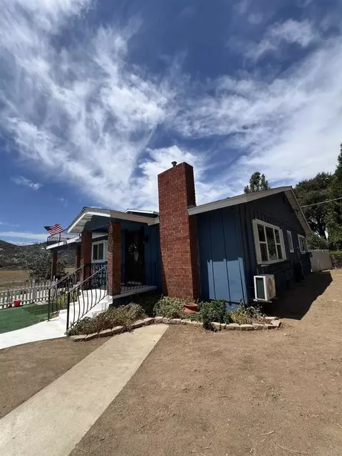 8218 Valley View Trl, Pine Valley, CA 91962 photo 2