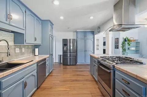Kitchen - 8218 Valley View Trl, Pine Valley, CA 91962 photo 6 of 8