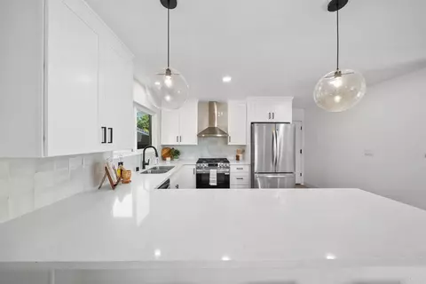 Kitchen - 9306 Hollyhock Rd, Spring Valley, CA 91977 photo 3 of 7
