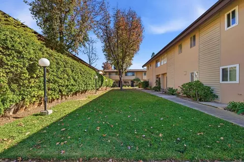 Exterior - 5931 Howell Dr #7, La Mesa, CA 91942 photo 5 of 7