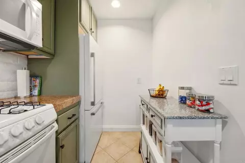 Kitchen - 5931 Howell Dr #7, La Mesa, CA 91942 photo 3 of 5