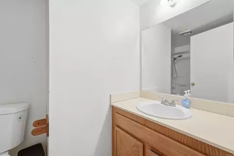Bath - 8773 Spring Canyon Dr, Spring Valley, CA 91977 photo 3 of 3