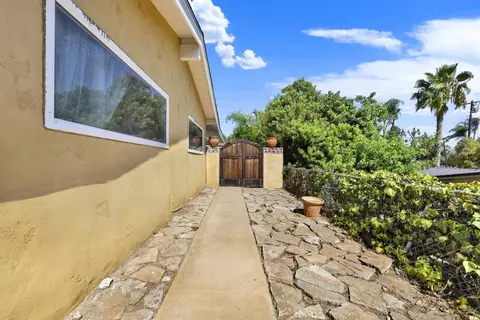 Exterior - 4324 Miriam Pl, La Mesa, CA 91941 photo 4 of 14