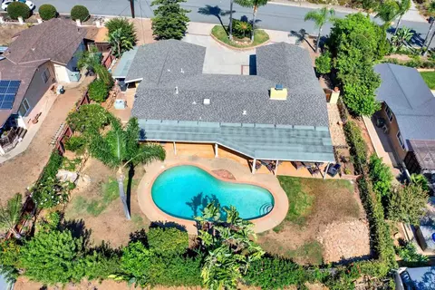 View/Area - 4324 Miriam Pl, La Mesa, CA 91941 photo 4 of 5