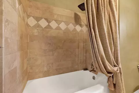 Bath - 4324 Miriam Pl, La Mesa, CA 91941 photo 5 of 5
