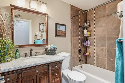 Bath - 9185 Canyon Park, Santee, CA 92071 photo 3 of 3