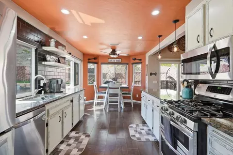 Kitchen - 9185 Canyon Park, Santee, CA 92071 photo 2 of 5