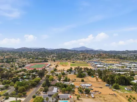View/Area - 646 El Rancho Dr, El Cajon, CA 92019 photo 16 of 30